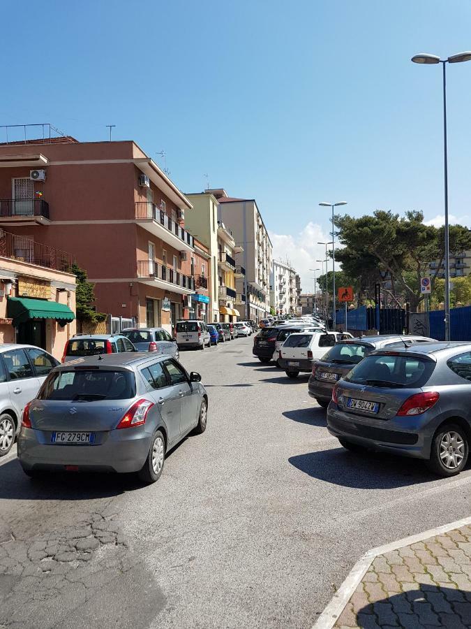 צ'יוויטווקיה Michelangelo Apartment מראה חיצוני תמונה